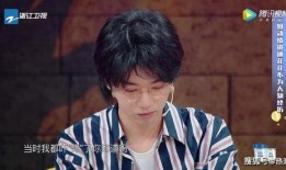 华晨宇爆料关晓彤视频,揭秘明星幕后趣事